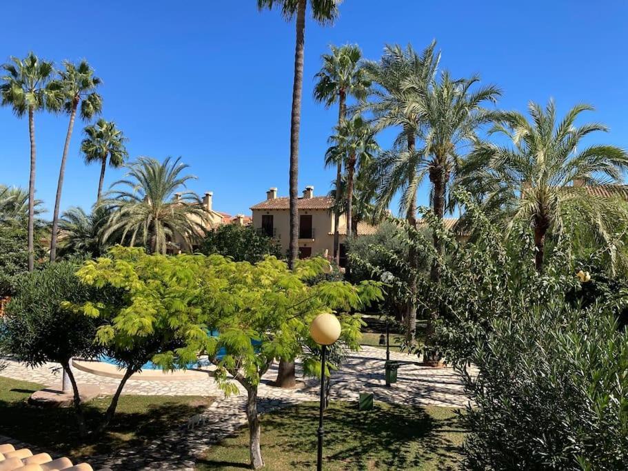Nhà nghỉ Adosado En Con Gran Jardin Denia